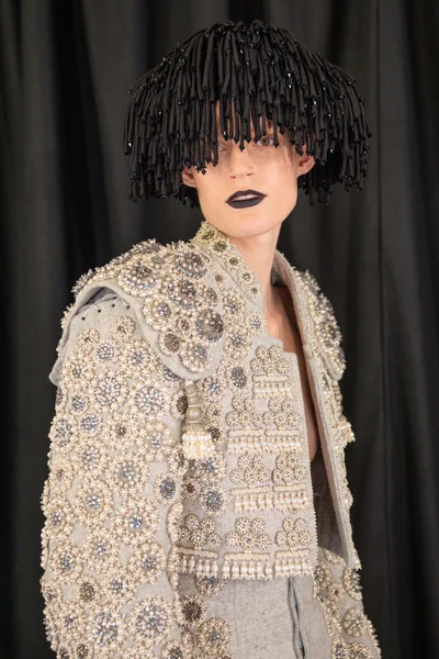 Look 8